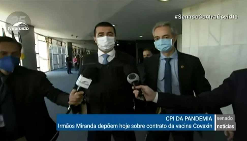 Luis Miranda chega à CPI da Covid