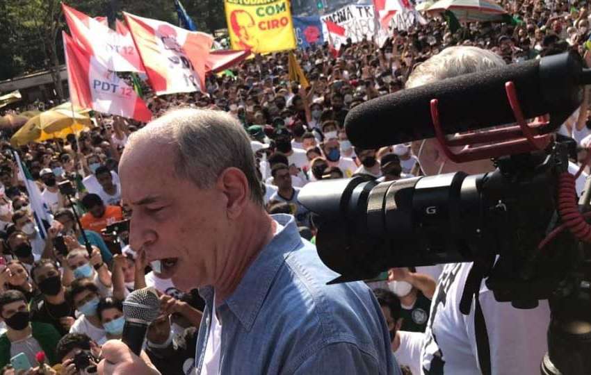Ciro Gomes convoca PT para aderir aos atos contra Bolsonaro