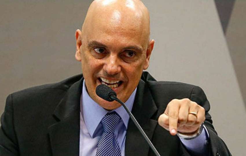 Moraes manda prender ex-PM
