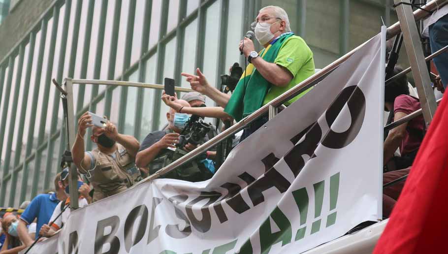 Bolsonaro promove um governo antipovo