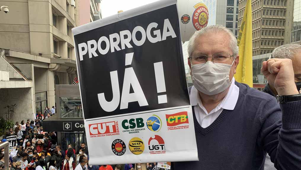 Centrais sindicais ocupam Av Paulista