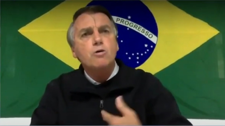 Bolsonaro é enquadrado na TV Jovem Pan