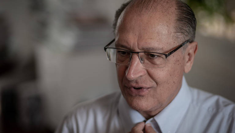 União Brasil suspende acerto com Alckmin