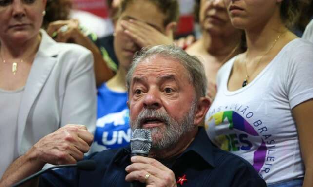 Lula diz que 'aboliu' população de rua